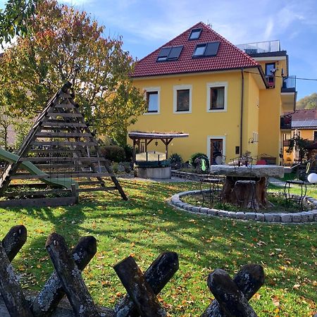 Landgasthof Zur Linde Laaben Exterior foto
